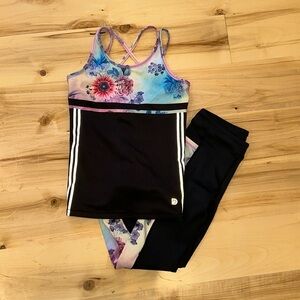 Deux Par Deux Girls activewear set.  Size 7/8